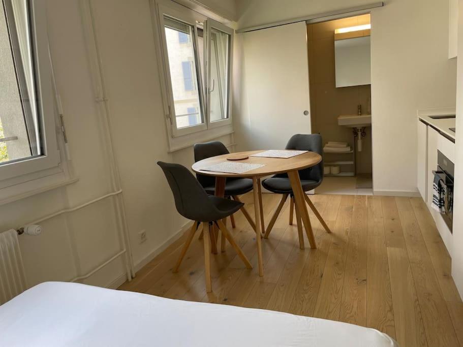 Appartement Studio Proche De La Gare ! à Lausanne Extérieur photo