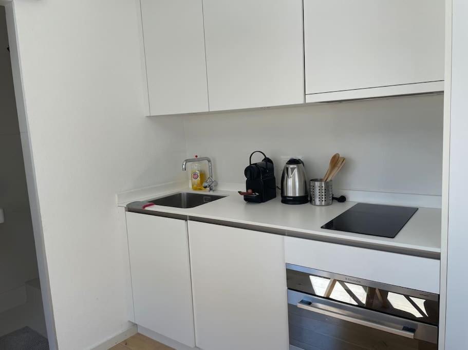 Appartement Studio Proche De La Gare ! à Lausanne Extérieur photo
