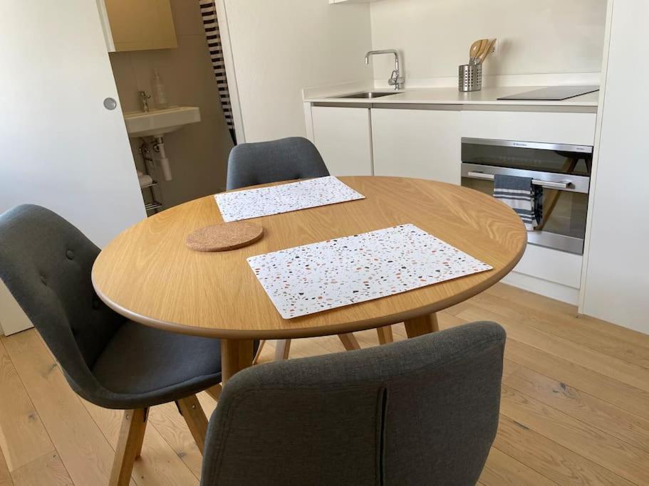 Appartement Studio Proche De La Gare ! à Lausanne Extérieur photo